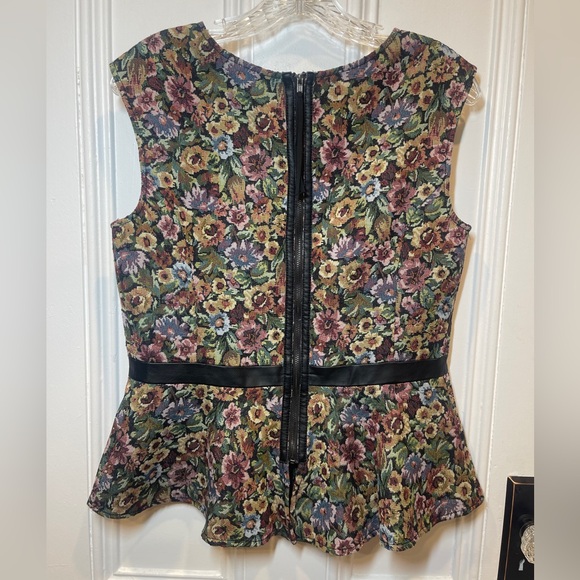 BCBGeneration Multicolor Floral Top - Picture 3 of 6